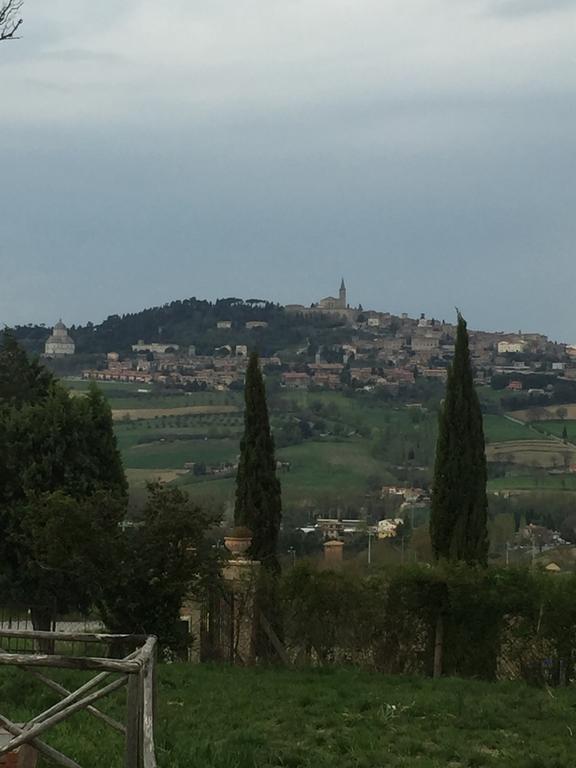 Appartamento Dell Agriturismo Pane E Olio Тоди Экстерьер фото
